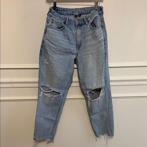 American Eagle Outfitters Light Blue Ripped Curvy Mom Jeans — 10 short